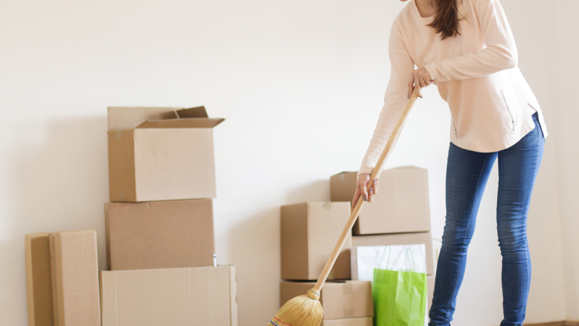 Move In/Move Out